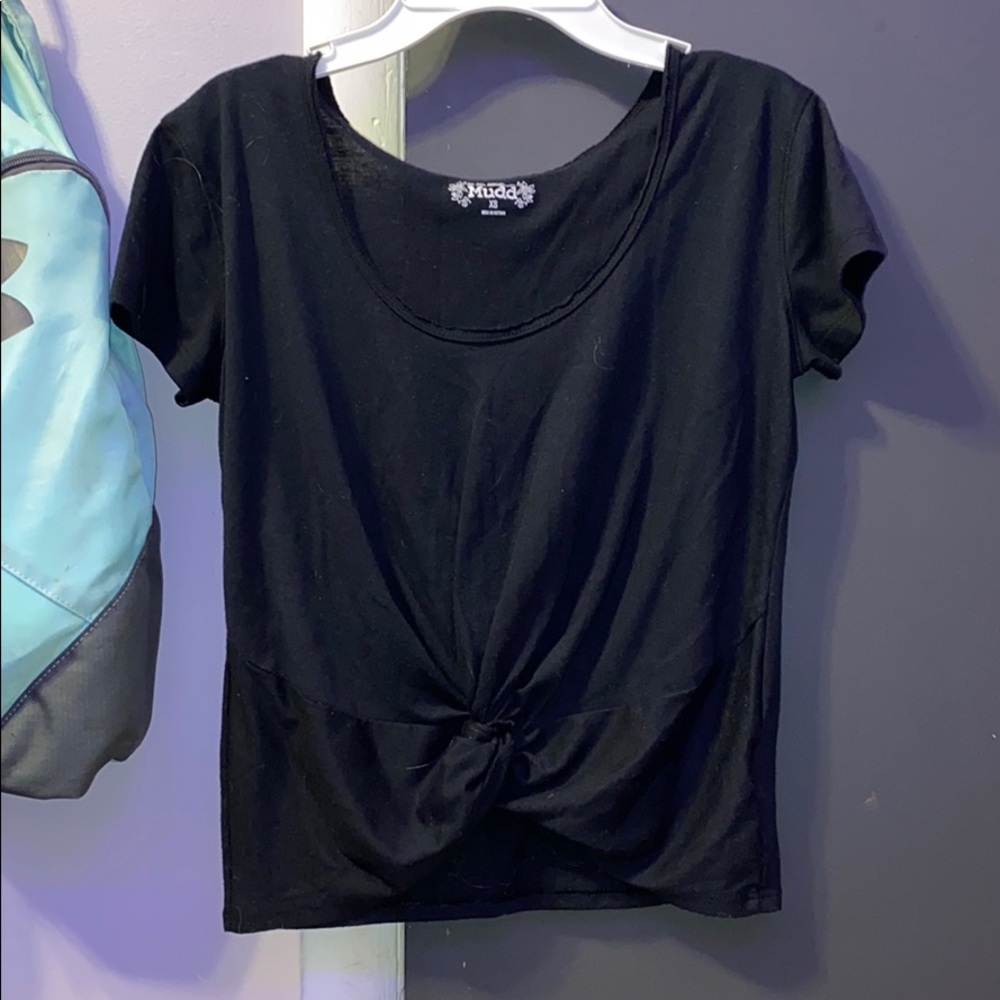 basic black twist front t-shirt